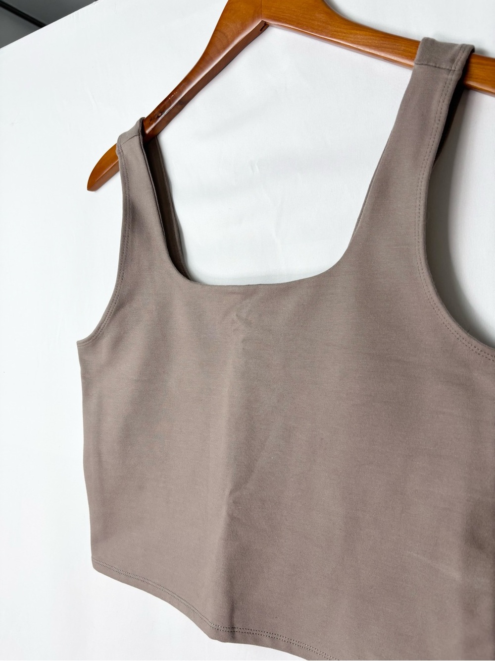 Pact On The Go Square Neck Tank Size M Tan Crop Women - Picture 3 of 5